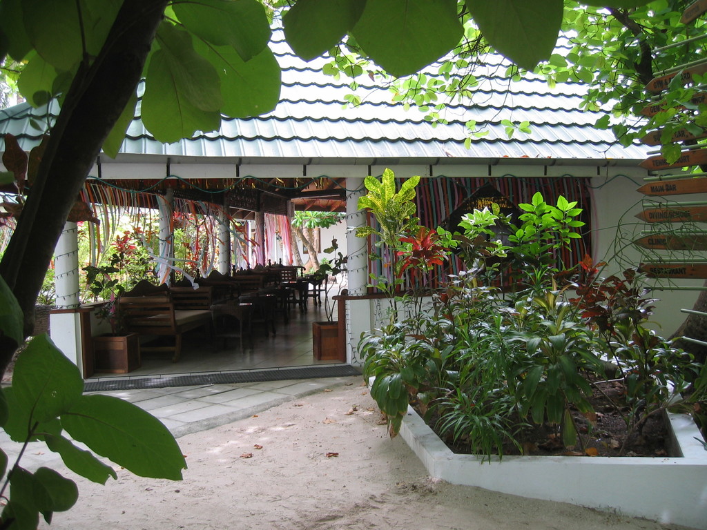 Vilamendhoo2004_266.jpg